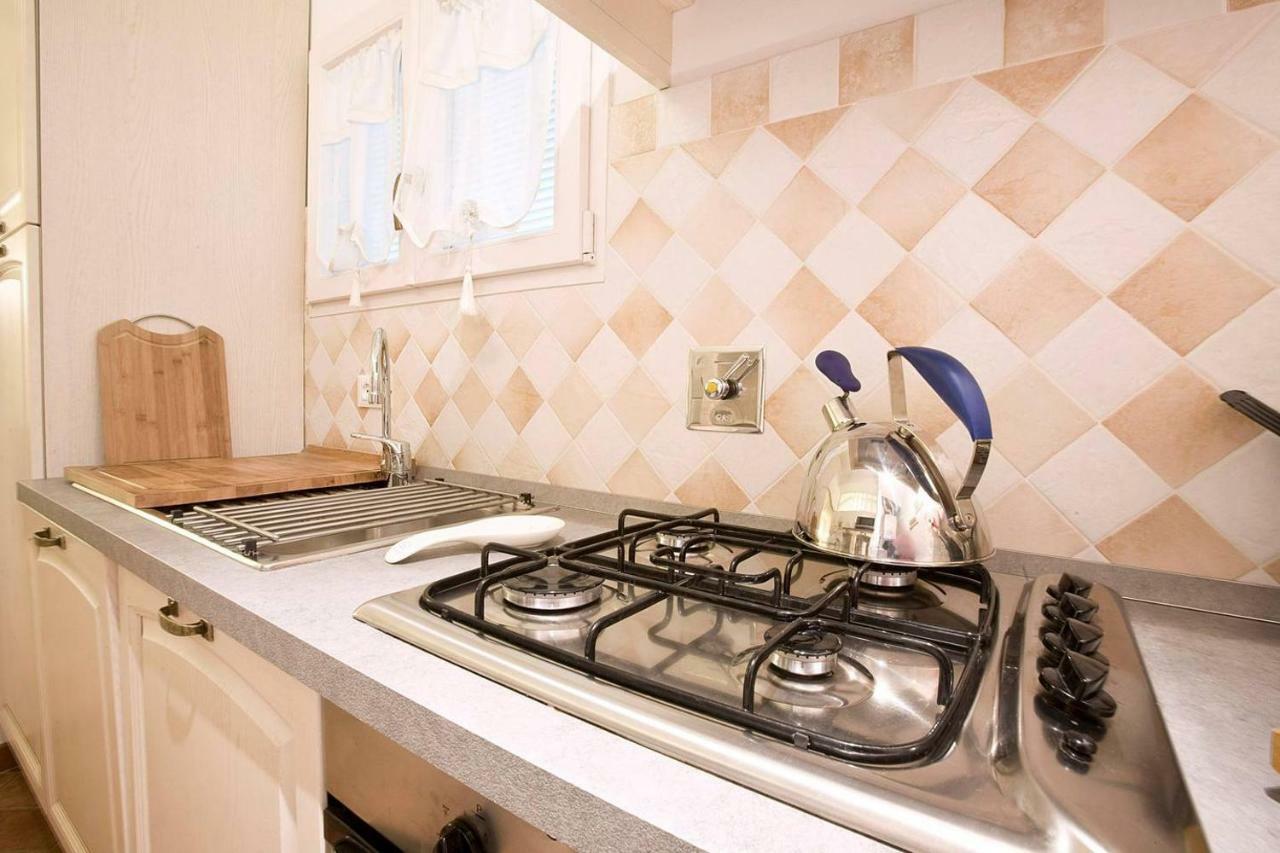 Ellen'S Cozy Apartment Firenze Bagian luar foto