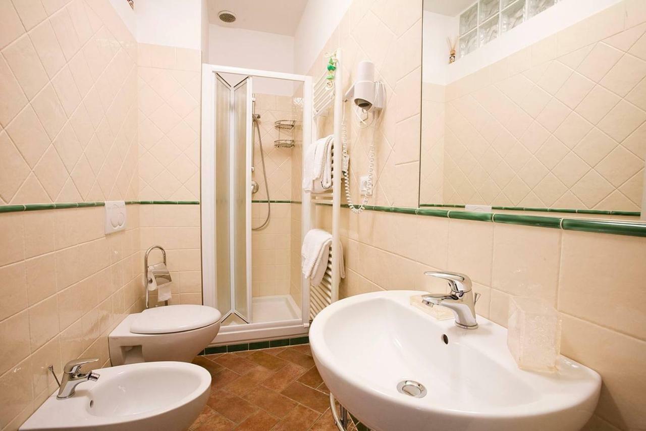 Ellen'S Cozy Apartment Firenze Bagian luar foto
